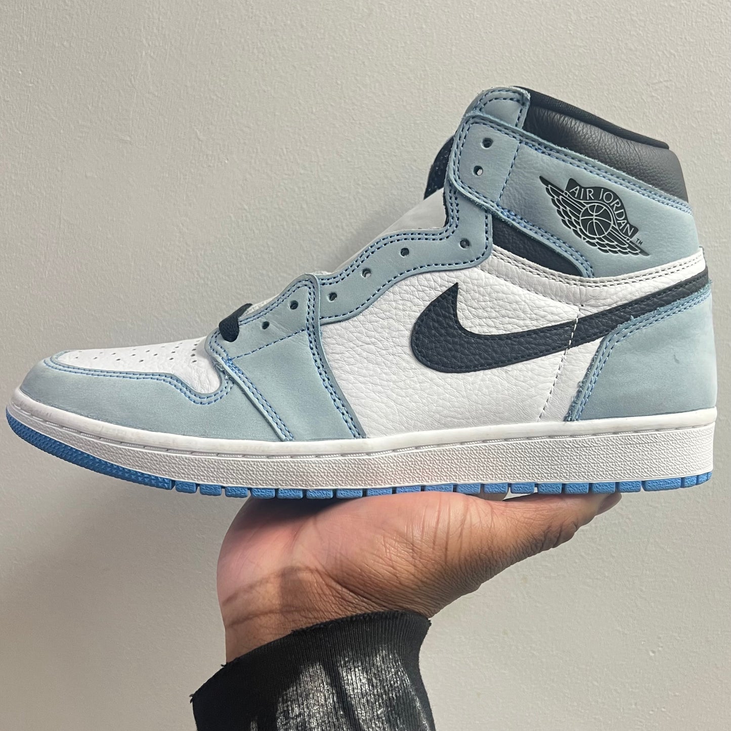 Jordan 1 Retro High OG 'University Blue'