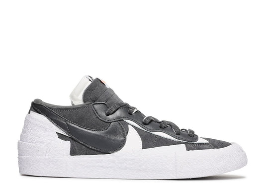 Blazer Low x saçai 'Iron Grey'